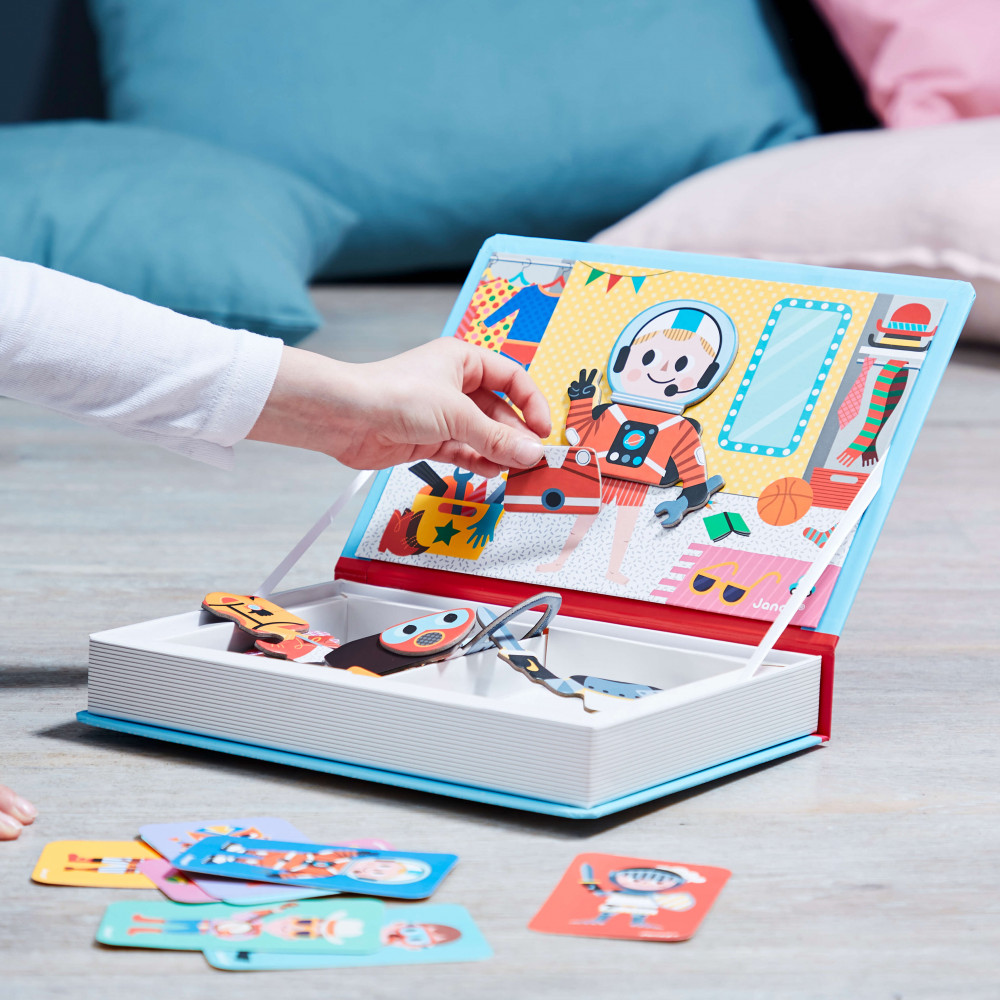 Magneti'Book  Disfraces Chicos